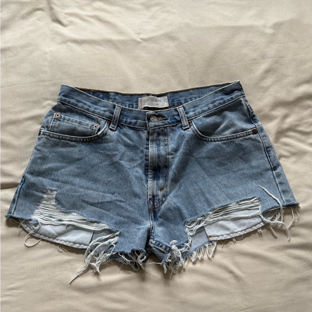 Levi's 505 Distressed Cut Off Shorts